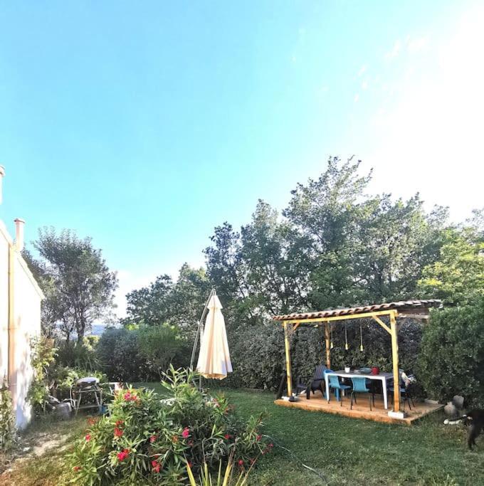 Entre Ventoux Et Luberon, Appartement Dans Maison. Malemort-du-Comtat 외부 사진